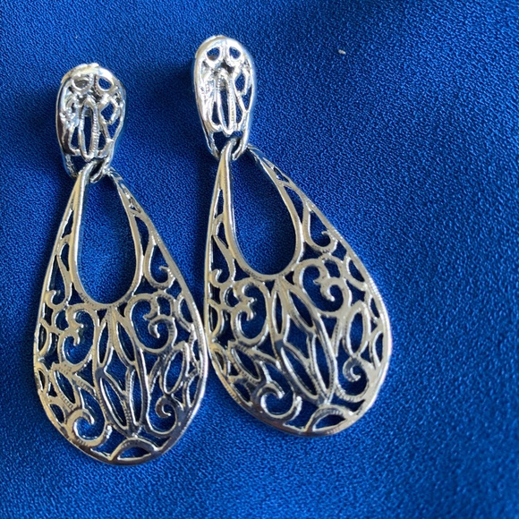 Earring Bundle - Picture 5 of 5